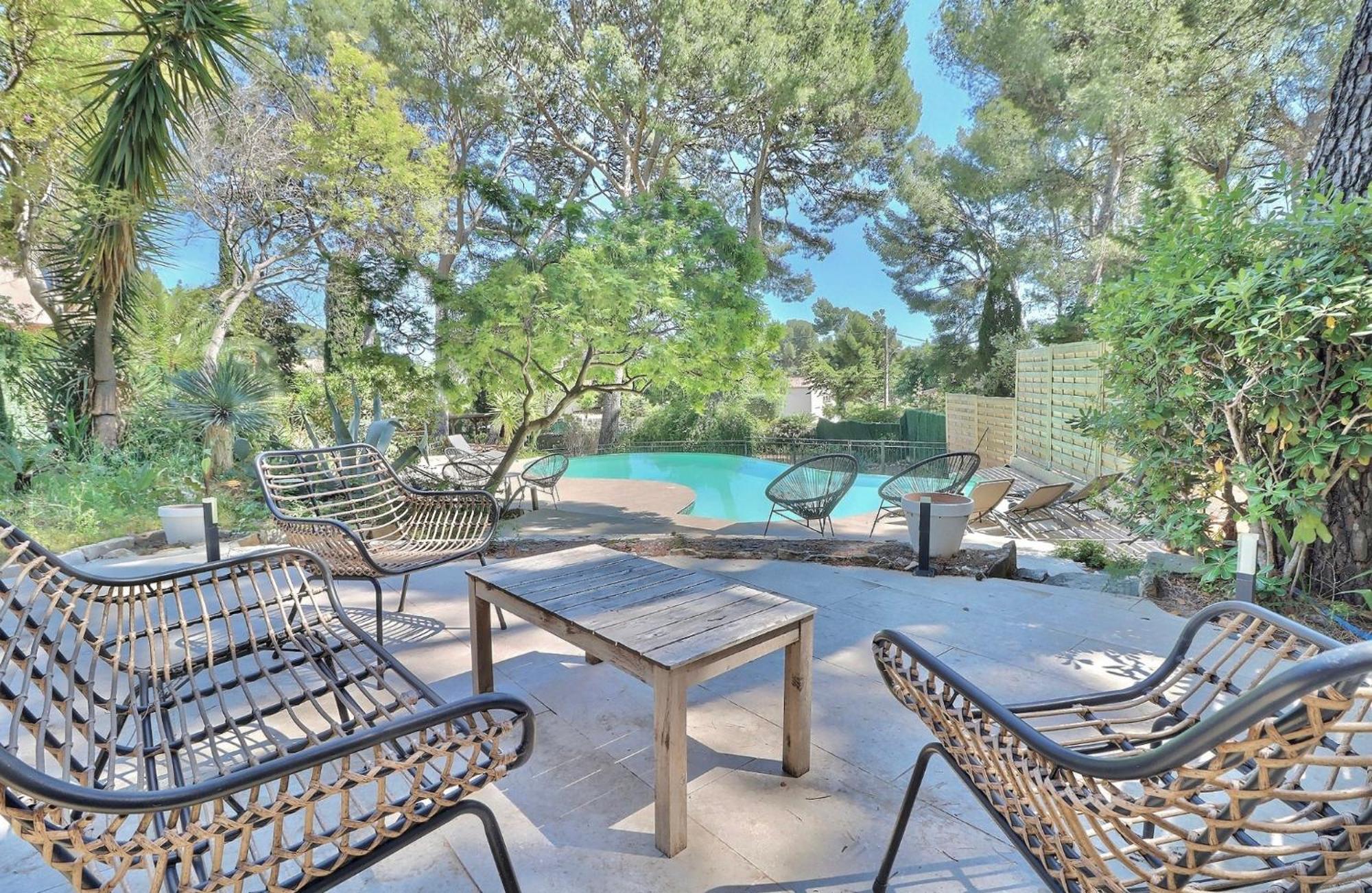 Domaine Du Peymian-villa Art Deco Villa La Ciotat